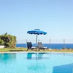 Villa Pebble
